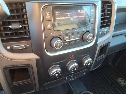 Used 2018 RAM 2500 Tradesman image 31