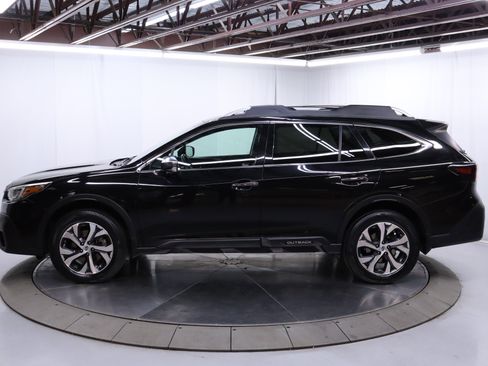 Used 2020 Subaru Outback Touring image 4