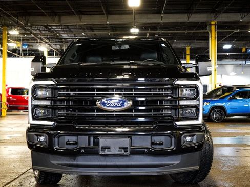 Certified 2025 Ford F250 Platinum AWD/4WD image 2