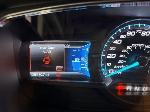 Used 2017 Ford Taurus SEL w/ Equipment Group 201A image 21