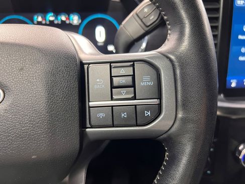 Used 2022 Ford F150 Lariat w/ Equipment Group 501A Mid image 17