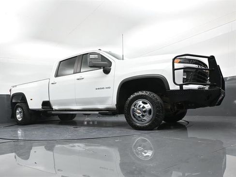 Used 2024 Chevrolet Silverado 3500 LT w/ Convenience Package AWD/4WD image 27