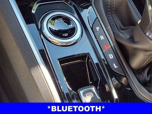 Used 2024 Chevrolet Colorado LT w/ LT Convenience Package II image 13