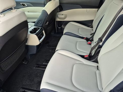 New 2026 Kia Carnival EX image 12