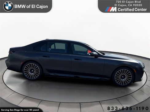 New 2025 BMW i7 xDrive60 w/ Executive Package image 4