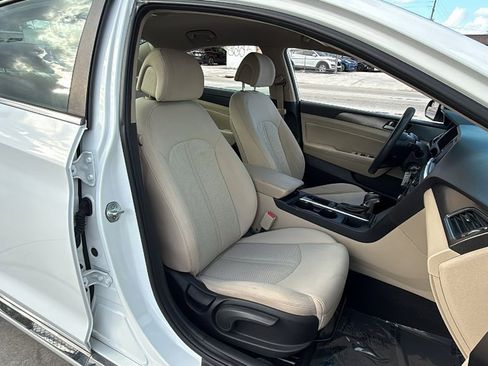 Used 2017 Hyundai Sonata Sport image 31
