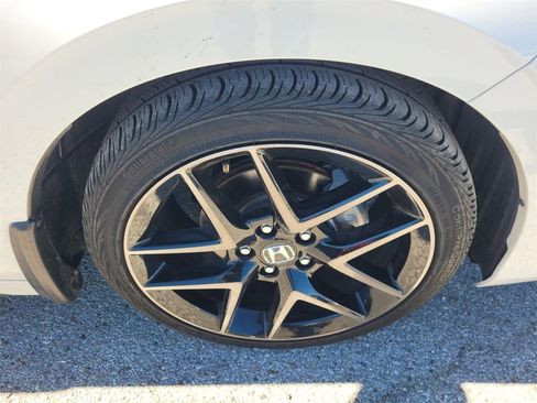 Used 2024 Honda Civic Sport Touring image 19