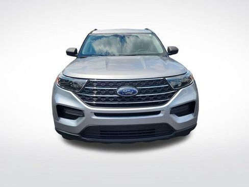 Used 2022 Ford Explorer XLT RWD image 8
