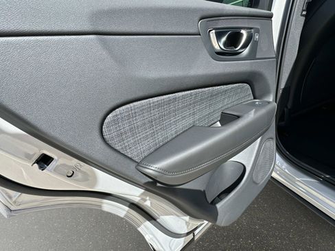 Certified 2025 Volvo XC60 B5 Core w/ Climate Package PRO image 11