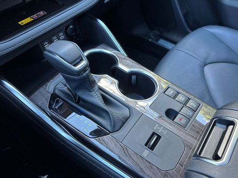New 2026 Toyota Highlander Limited AWD/4WD image 26