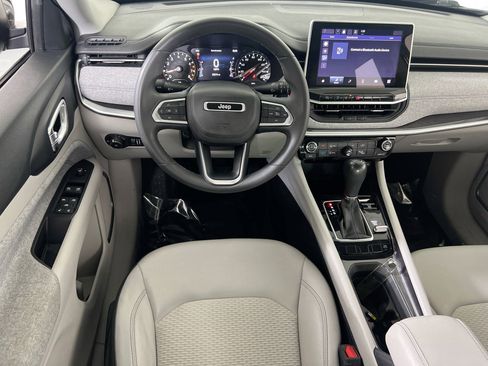 Used 2022 Jeep Compass Latitude image 20