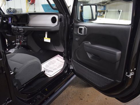 New 2025 Jeep Wrangler Willys image 6