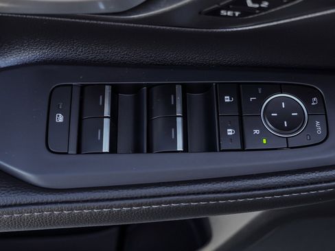 Used 2025 Toyota Grand Highlander AWD Hybrid image 20