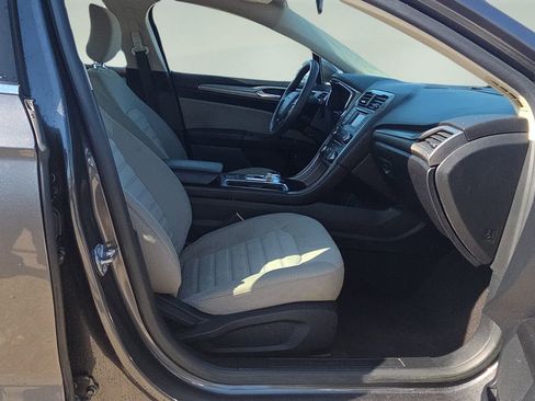 Used 2018 Ford Fusion S image 13