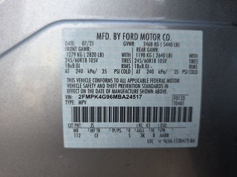 Used 2021 Ford Edge SE image 9