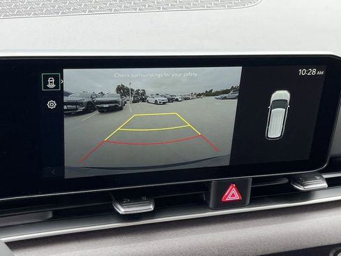 New 2026 Kia Carnival EX image 15