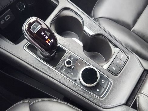 Used 2023 Cadillac XT4 Premium Luxury FWD image 20