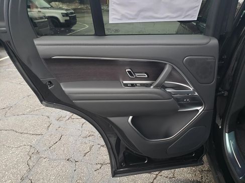 New 2026 Land Rover Range Rover SE image 12