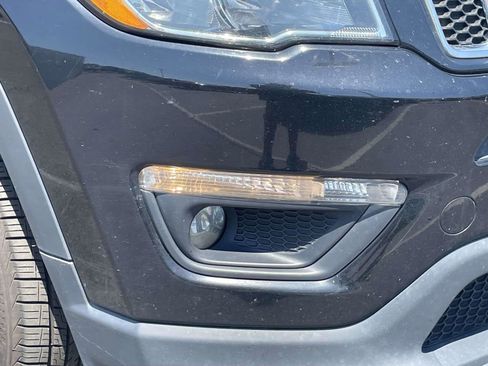 Used 2018 Jeep Compass Latitude w/ Popular Equipment Group FWD image 6