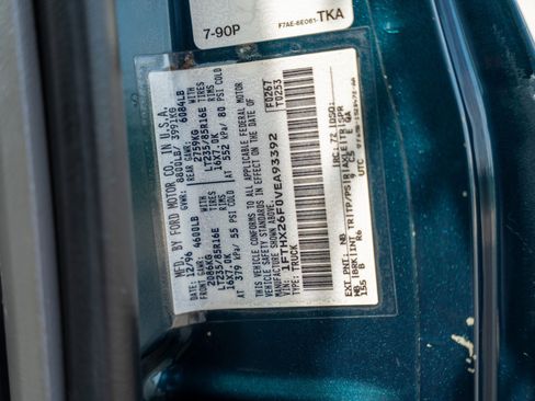 Used 1997 Ford F250 XLT image 39