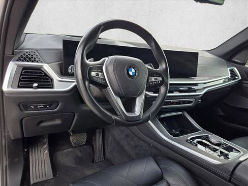 Used 2024 BMW X5 xDrive40i image 9