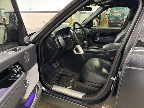 Used 2021 Land Rover Range Rover Westminster Edition image 4