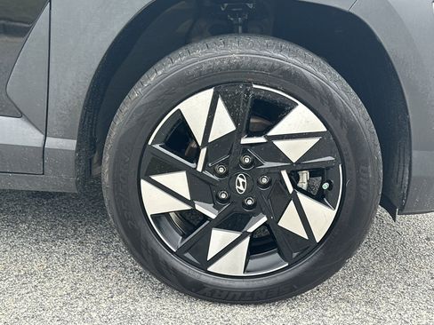 Used 2025 Hyundai Kona SEL image 12