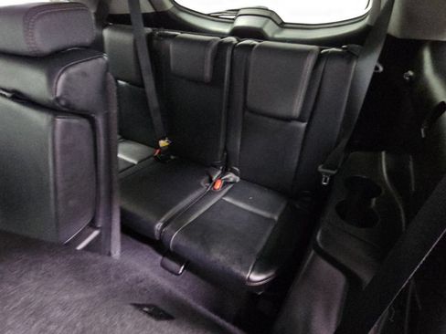 Used 2016 Toyota Highlander XLE FWD image 32