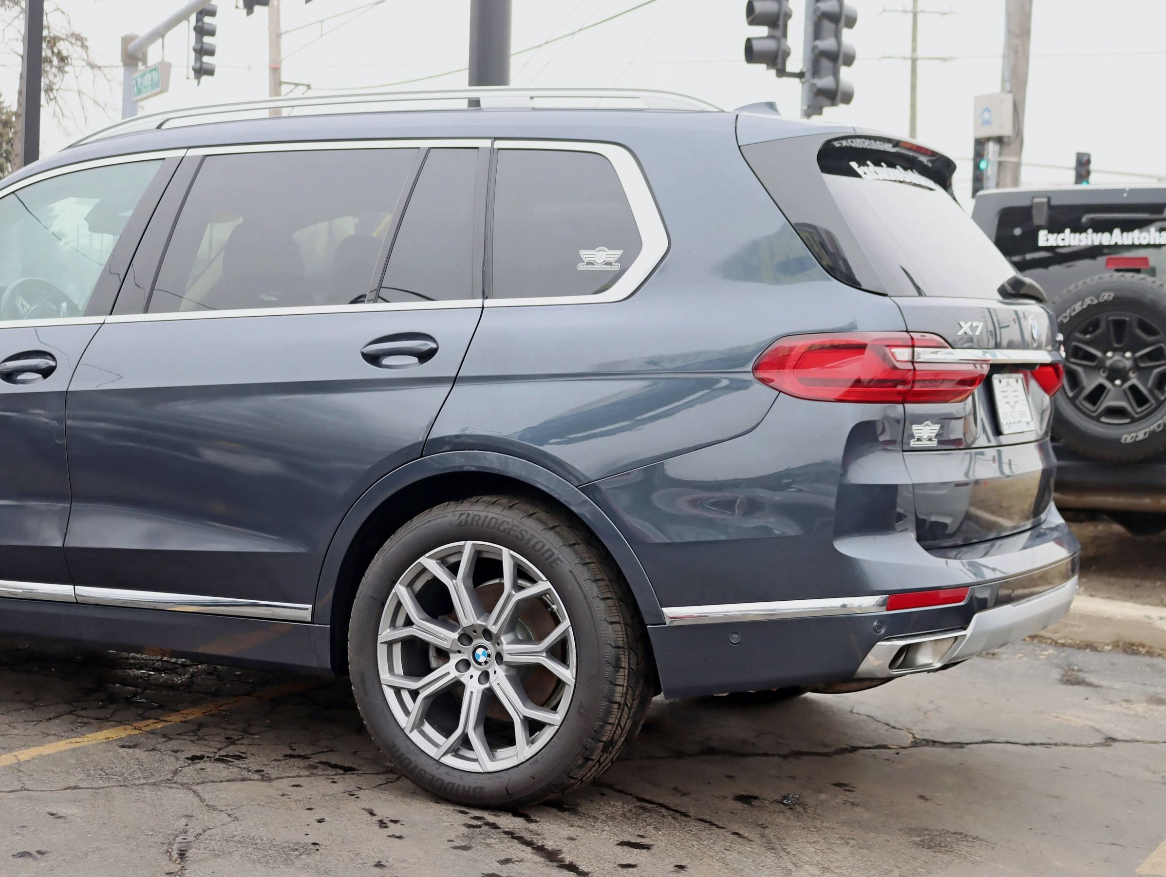 Used 2020 BMW X7 xDrive40i w/ Premium Package AWD/4WD image 14