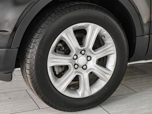 Used 2017 Land Rover Range Rover Evoque SE Premium image 55