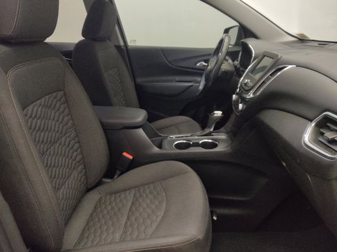 Used 2020 Chevrolet Equinox LT FWD image 21