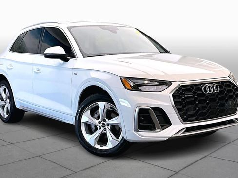 Certified 2023 Audi Q5 2.0T Premium Plus w/ Premium Plus Package image 2