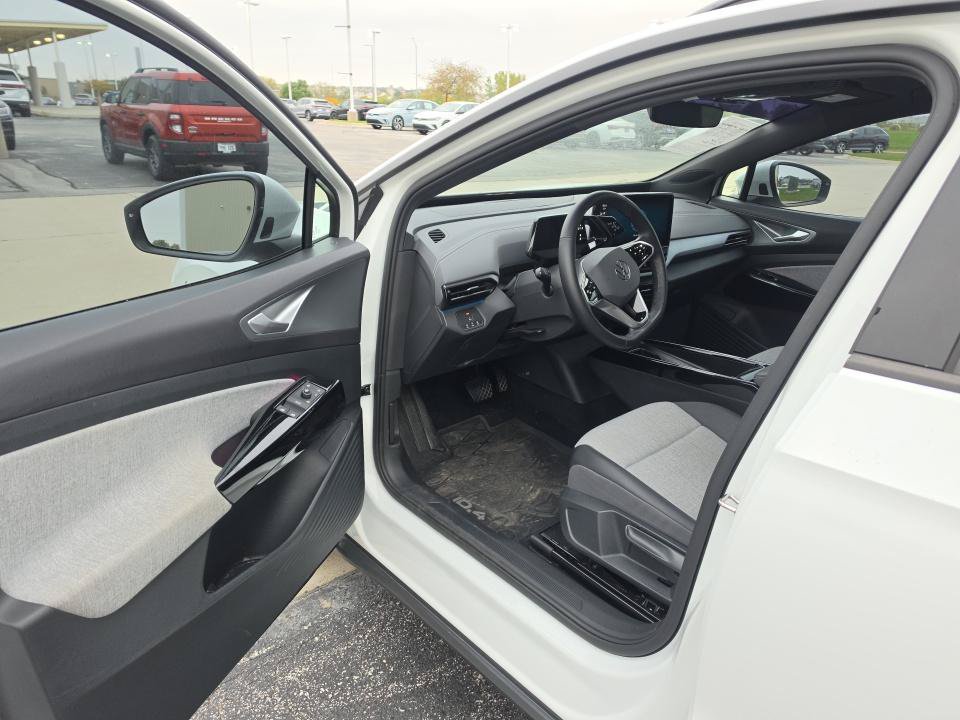 Used 2023 Volkswagen ID.4 Pro AWD/4WD image 8