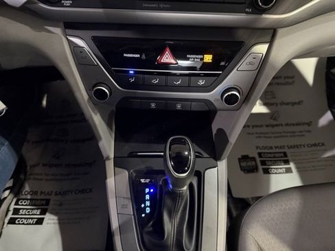 Used 2018 Hyundai Elantra SEL w/ Cargo Package image 19