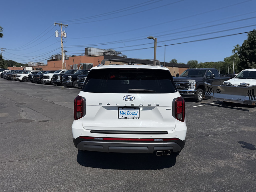 Used 2023 Hyundai Palisade SEL w/ Premium Package AWD/4WD image 5