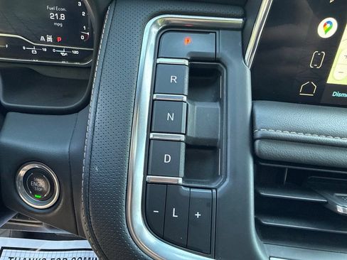 Used 2022 GMC Yukon XL AT4 AWD/4WD image 42