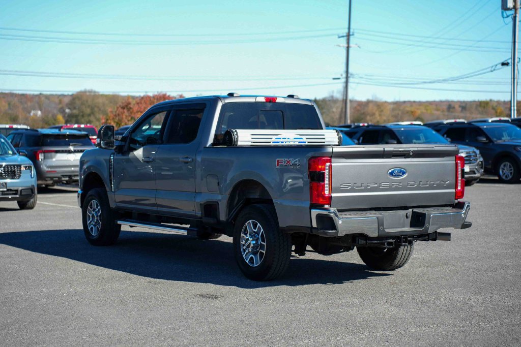Used 2025 Ford F250 Lariat AWD/4WD image 7