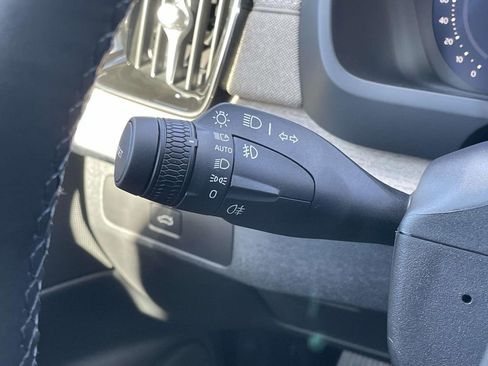 New 2026 Volvo XC90 B6 Plus w/ Protection Package Premier image 13