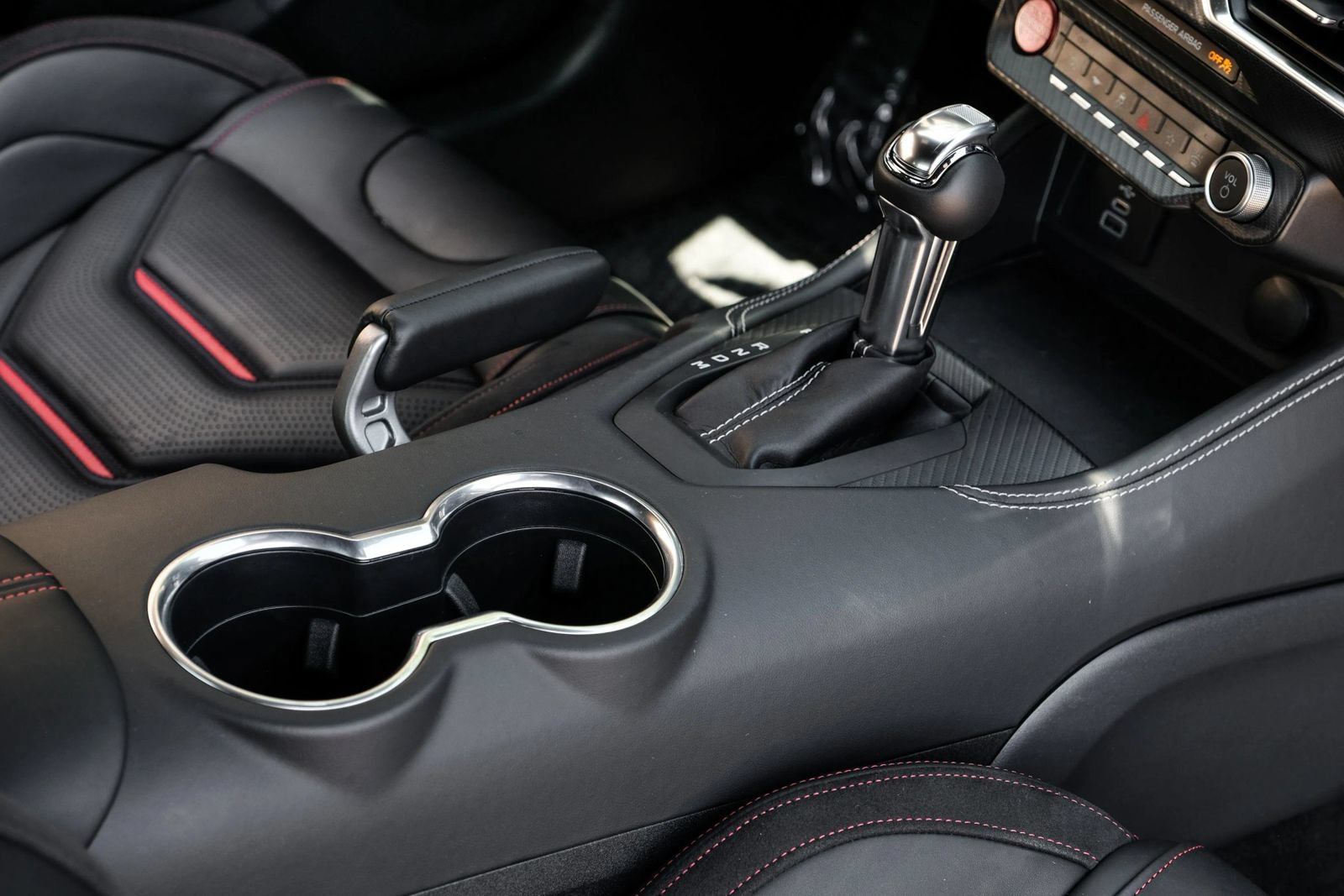 Used 2025 Ford Mustang GT Premium w/ GT Performance Package RWD image 18