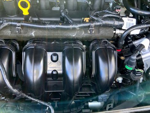 Used 2018 Ford Escape S image 32