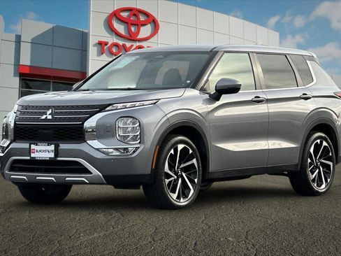 Used 2024 Mitsubishi Outlander SE image 7