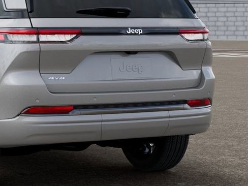 New 2026 Jeep Grand Cherokee Limited AWD/4WD image 13