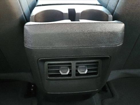 Used 2025 Chevrolet Colorado Trail Boss AWD/4WD image 23
