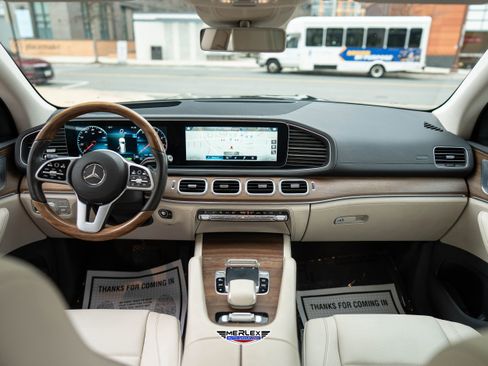 Used 2020 Mercedes-Benz GLS 450 4MATIC image 14