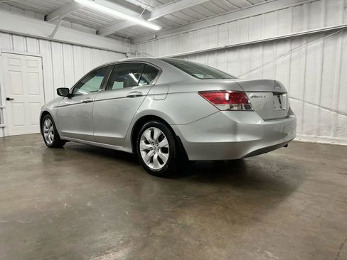 Used 2009 Honda Accord EX-L image 8