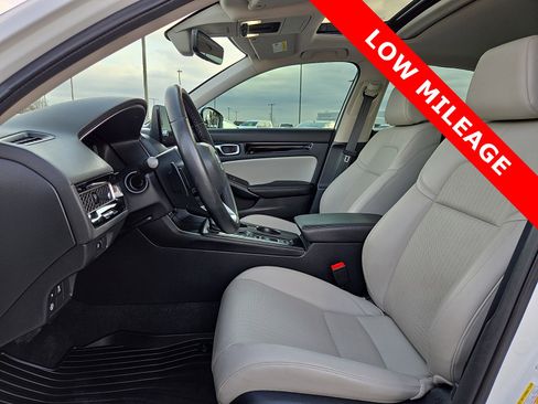 Used 2024 Honda Civic Touring image 15