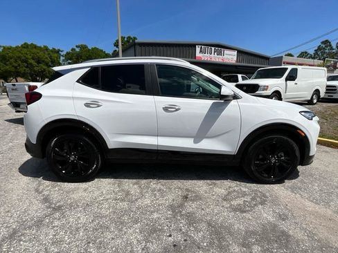 Used 2024 Buick Encore GX Sport Touring image 6