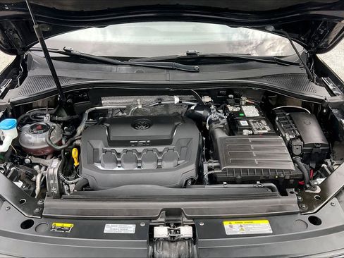 Used 2023 Volkswagen Tiguan SE R-Line FWD image 30