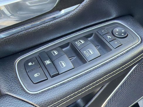 Used 2024 RAM 1500 Laramie image 20