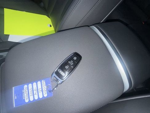 Used 2022 Audi Q7 3.0T Premium Plus image 23